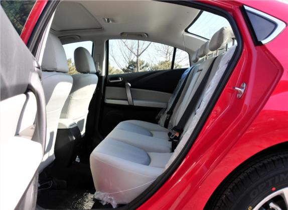睿翼 2011款 2.0L 自动精英版 车厢座椅   后排空间