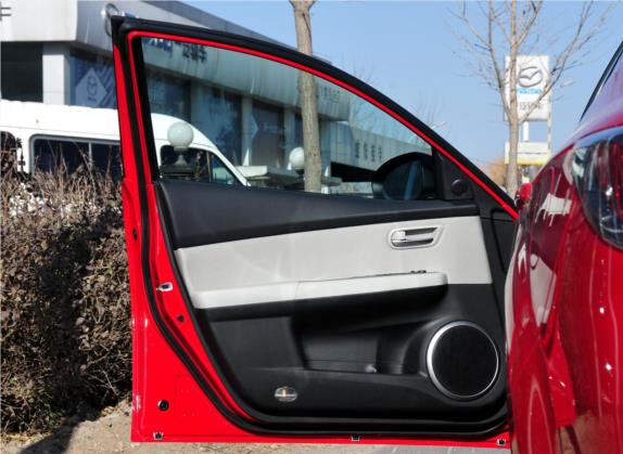 睿翼 2011款 2.0L 自动精英版 车厢座椅   前门板