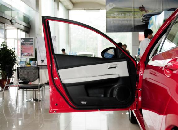 睿翼 2012款 2.0L 自动豪华版 车厢座椅   前门板