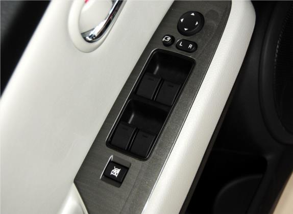 睿翼 2012款 2.0L 自动豪华版 车厢座椅   门窗控制
