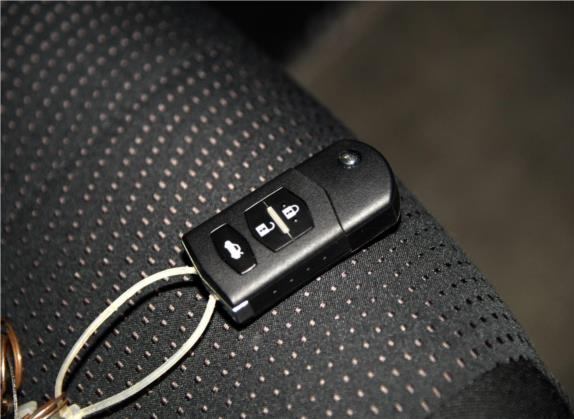 睿翼 2015款 轿跑 2.0L 自动精英版 其他细节类   钥匙