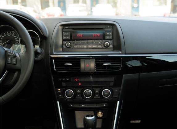 马自达CX-5(进口) 2012款 2.0L 四驱尊贵版 中控类   中控台