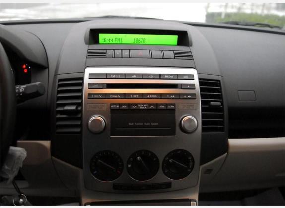 马自达5 2008款 2.0 手动舒适型 中控类   中控台