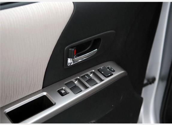 马自达5 2008款 2.0 手动舒适型 车厢座椅   门窗控制