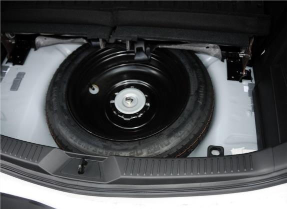 马自达5 2013款 2.0L 自动豪华型 其他细节类   备胎