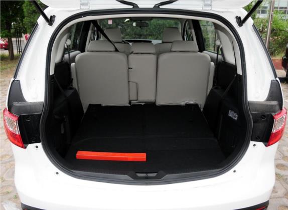 马自达5 2013款 2.0L 自动豪华型 车厢座椅   后备厢