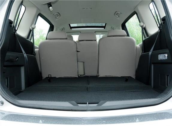 马自达5 2013款 2.0L 手动舒适型 车厢座椅   后备厢