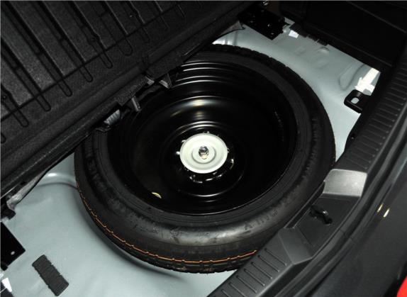马自达5 2013款 2.0L 自动舒适型 其他细节类   备胎