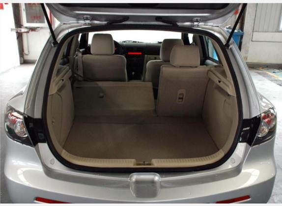 马自达3(进口) 2008款 两厢 1.6标准型 车厢座椅   后备厢