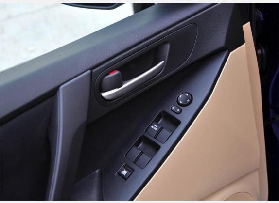 马自达3(进口) 2010款 两厢 1.6自动豪华型 车厢座椅   门窗控制