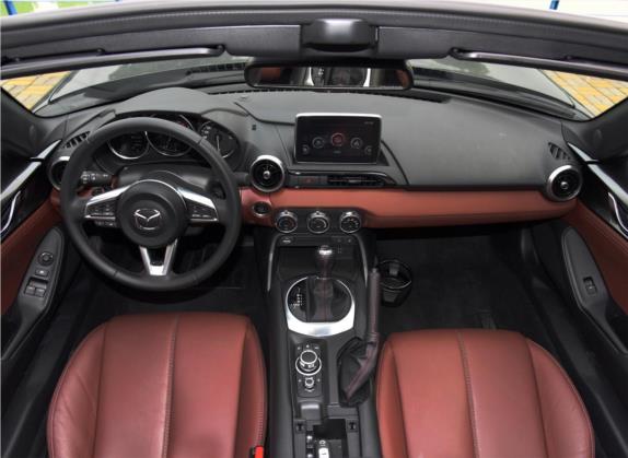 马自达MX-5 2018款 2.0L RF 铂钢灰 中控类   中控全图