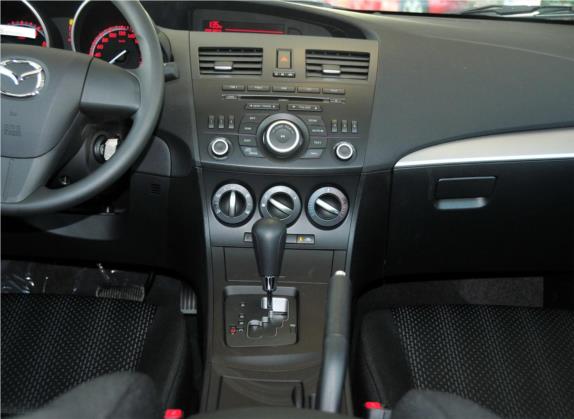 马自达3星骋 2012款 两厢 1.6L 自动精英型 中控类   中控台
