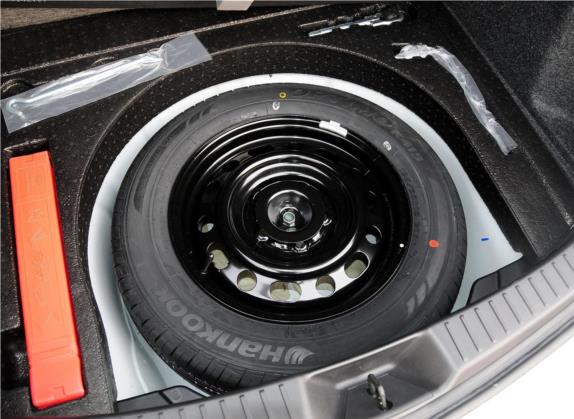 马自达3星骋 2013款 两厢 1.6L 自动精英型 其他细节类   备胎