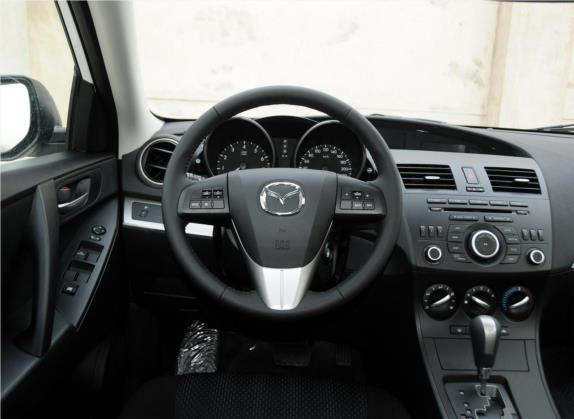 马自达3星骋 2013款 三厢 1.6L 自动精英型 中控类   驾驶位