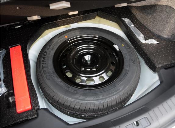 马自达3星骋 2013款 三厢 1.6L 自动精英型 其他细节类   备胎