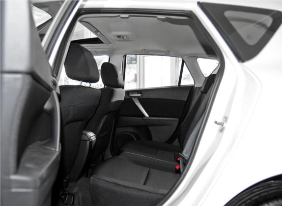 马自达3星骋 2015款 两厢 2.0L 自动运动型 车厢座椅   后排空间