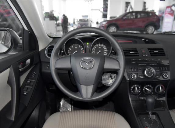 马自达3星骋 2015款 三厢 1.6L 自动舒适型 中控类   驾驶位