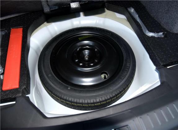 马自达3星骋 2015款 三厢 1.6L 自动舒适型 其他细节类   备胎