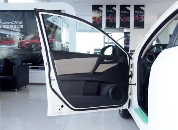 马自达3星骋 2015款 三厢 1.6L 自动舒适型 车厢座椅   前门板