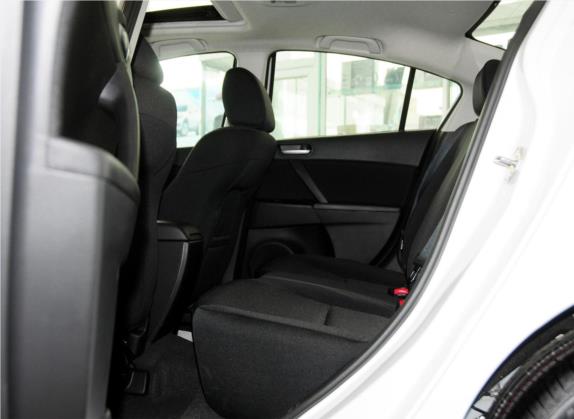 马自达3星骋 2015款 三厢 1.6L 自动精英型 车厢座椅   后排空间