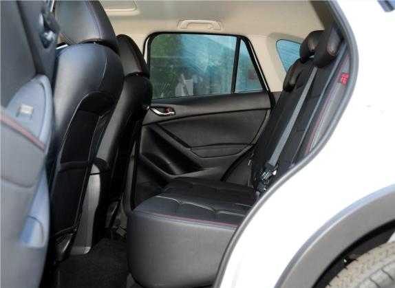 马自达CX-5 2013款 2.0L 自动四驱尊贵型 车厢座椅   后排空间