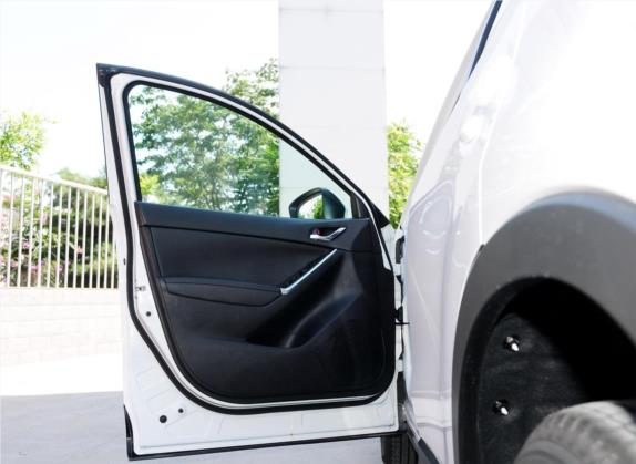 马自达CX-5 2013款 2.0L 自动四驱尊贵型 车厢座椅   前门板