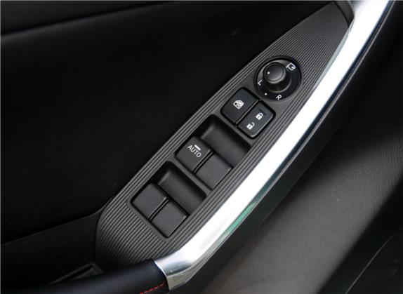 马自达CX-5 2013款 2.5L 自动四驱豪华型 车厢座椅   门窗控制