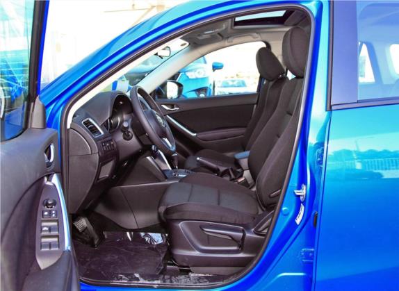 马自达CX-5 2014款 2.0L 自动两驱都市型 车厢座椅   前排空间