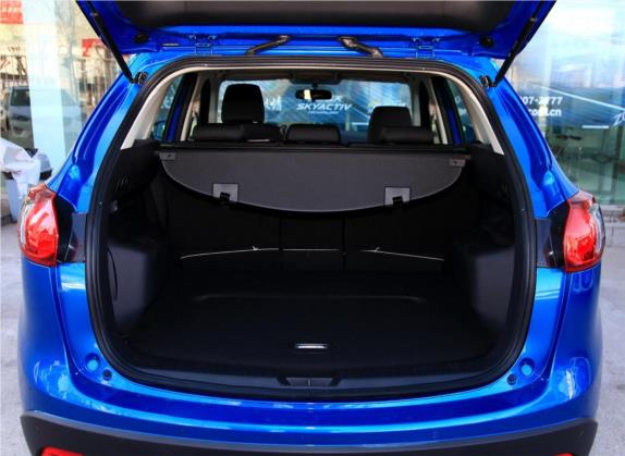 马自达CX-5 2014款 2.0L 自动两驱都市型 车厢座椅   后备厢