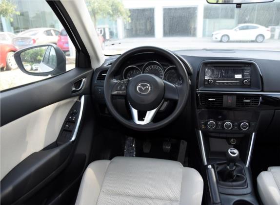马自达CX-5 2015款 2.0L 手动两驱舒适型 中控类   驾驶位