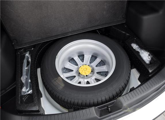 马自达CX-5 2015款 2.0L 手动两驱舒适型 其他细节类   备胎