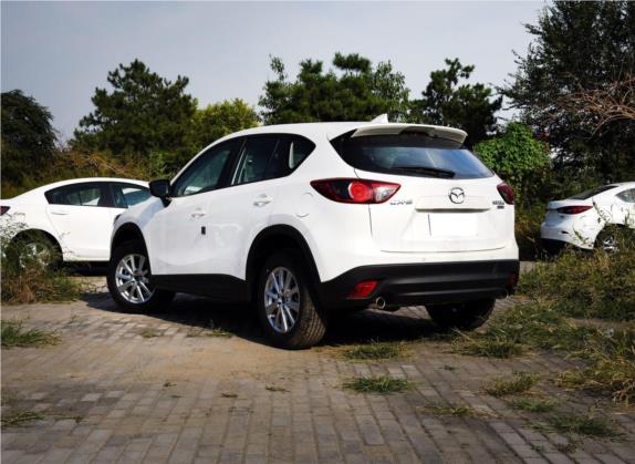 马自达CX-5 2015款 2.0L 手动两驱舒适型 外观   斜后