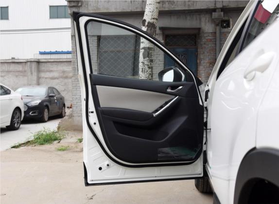 马自达CX-5 2015款 2.0L 自动两驱舒适型 车厢座椅   前门板