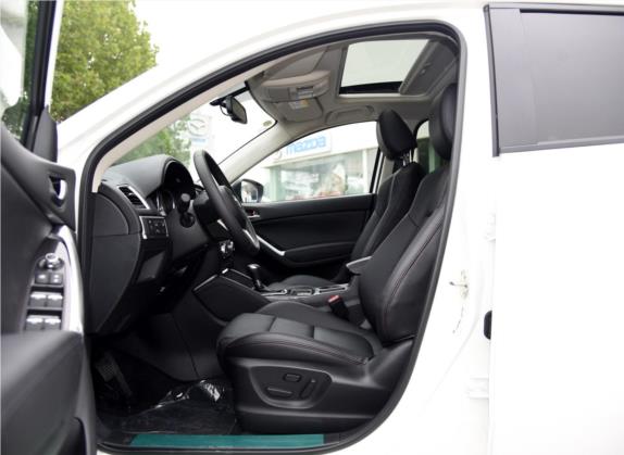 马自达CX-5 2015款 2.5L 自动四驱尊贵型 车厢座椅   前排空间