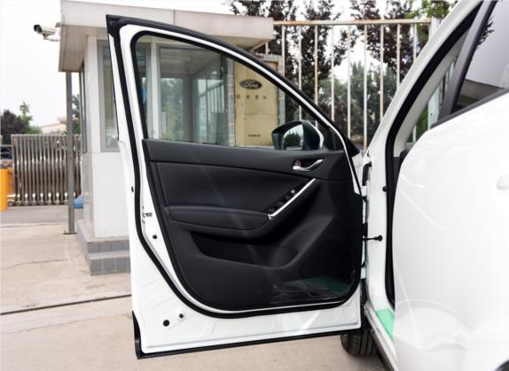 马自达CX-5 2015款 2.5L 自动四驱尊贵型 车厢座椅   前门板