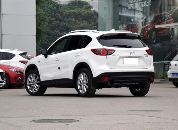 马自达CX-5 2015款 2.5L 自动四驱尊贵型 外观   斜后