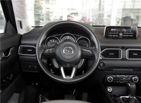 马自达CX-5 2017款 2.0L 自动两驱舒适型 国V 中控类   驾驶位