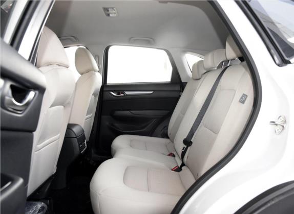 马自达CX-5 2017款 2.0L 自动两驱舒适型 国V 车厢座椅   后排空间