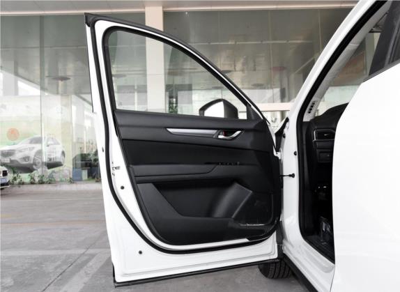 马自达CX-5 2017款 2.0L 自动两驱舒适型 国V 车厢座椅   前门板