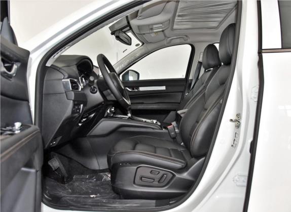 马自达CX-5 2017款 2.5L 自动两驱智尊型 国V 车厢座椅   前排空间