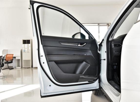 马自达CX-5 2017款 2.5L 自动两驱智尊型 国V 车厢座椅   前门板