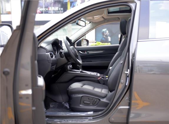 马自达CX-5 2017款 2.5L 自动四驱旗舰型 国V 车厢座椅   前排空间