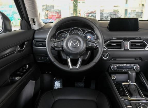马自达CX-5 2018款 2.5L 自动四驱i-ELOOP智尊型 国VI 中控类   驾驶位