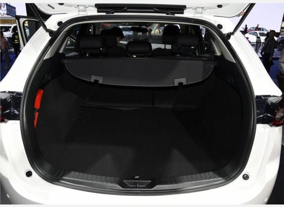 马自达CX-5 2020款 2.5L 自动两驱智慧型 车厢座椅   后备厢