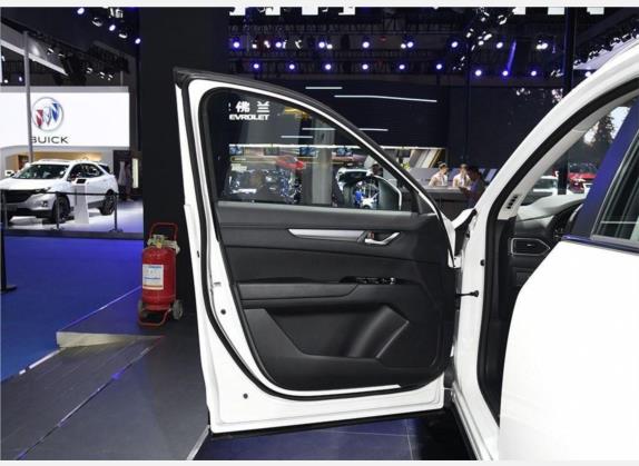 马自达CX-5 2020款 2.5L 自动两驱智慧型 车厢座椅   前门板