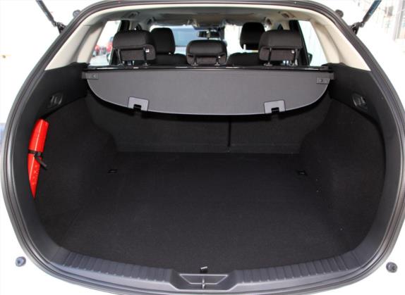 马自达CX-5 2020款 2.0L 自动两驱智慧型 车厢座椅   后备厢