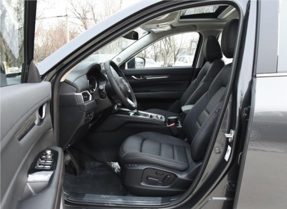 马自达CX-5 2020款 2.5L 自动两驱智尊型 车厢座椅   前排空间