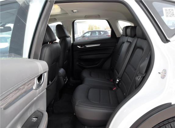 马自达CX-5 2020款 2.5L 自动四驱智尊型 车厢座椅   后排空间