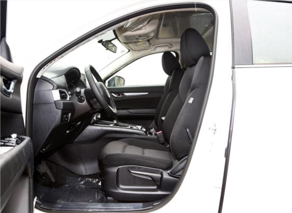马自达CX-5 2020款 改款 2.0L 自动两驱智慧型 车厢座椅   前排空间