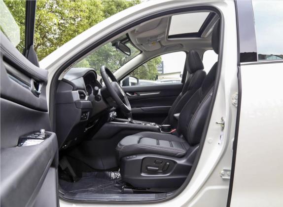 马自达CX-5 2020款 改款 2.0L 自动两驱智尊型 车厢座椅   前排空间